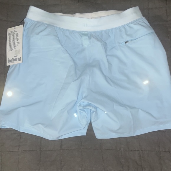 Lululemon NEW License to train shorts 5” - Picture 4 of 4